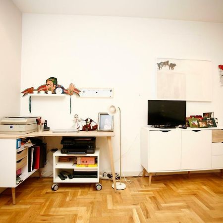 Piso Centrico Con Patio Apartament Bilbao Zewnętrze zdjęcie